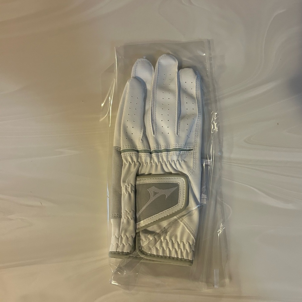 Mizuno White and Light Gray Golf Glove (Right Hand)
